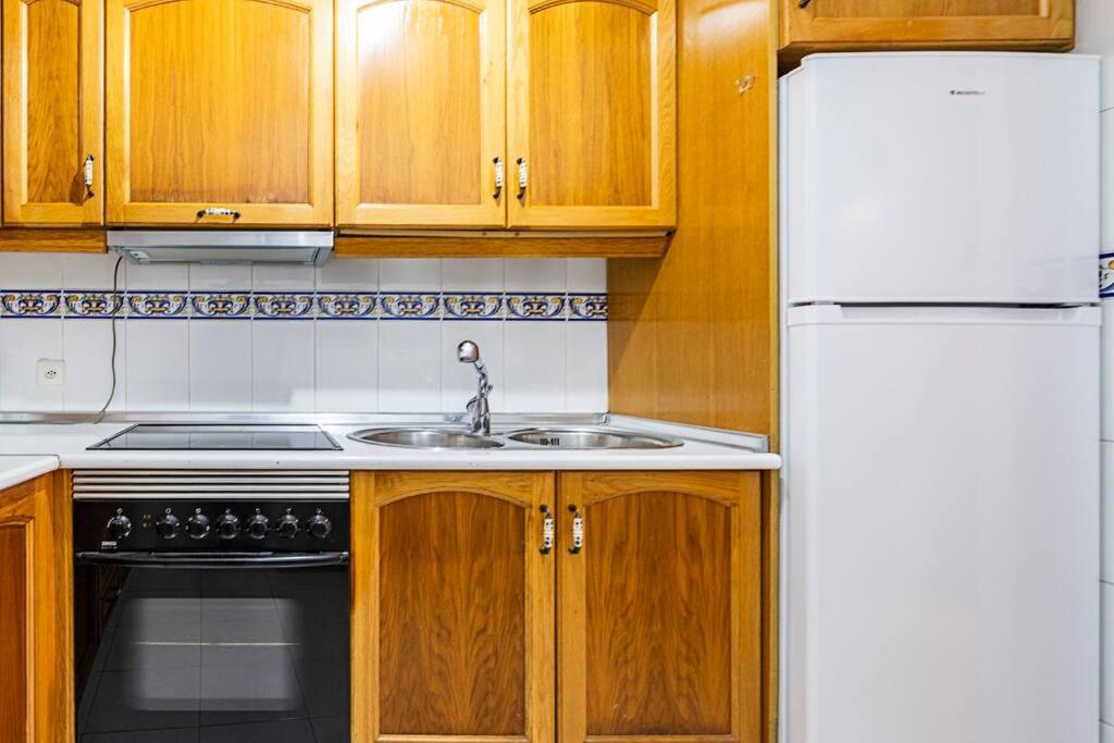 Apartamento Centro Ferrandiz Parking Gratis Málaga Exterior foto