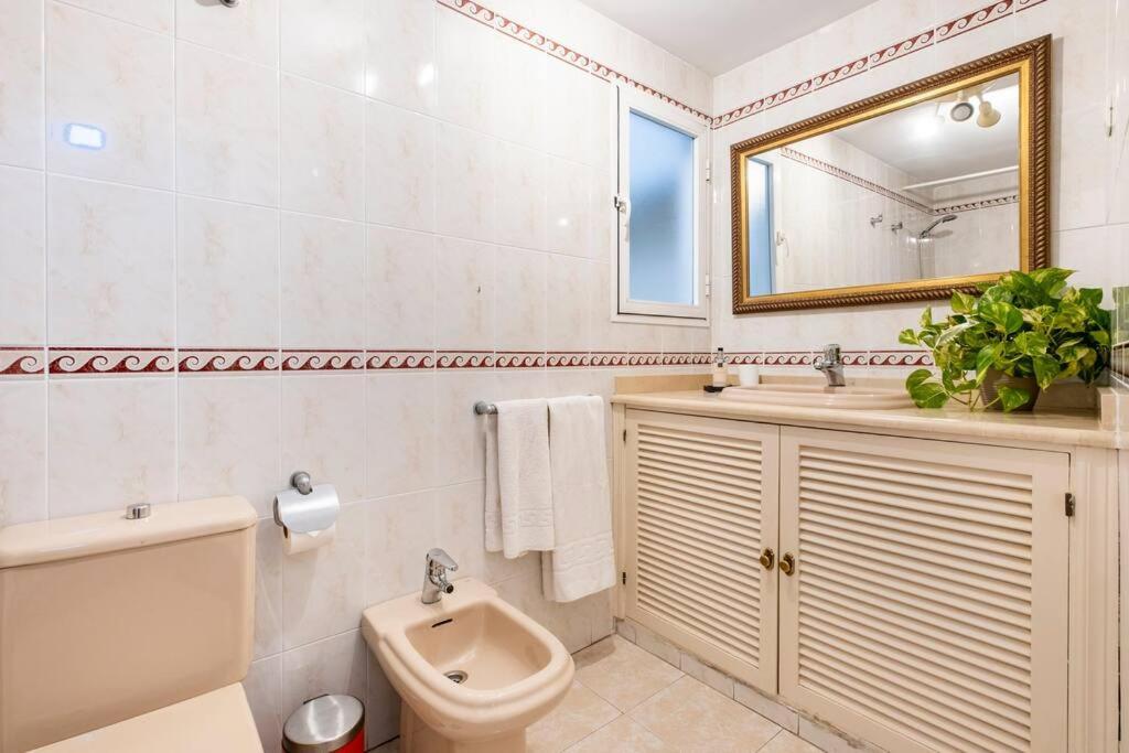 Apartamento Centro Ferrandiz Parking Gratis Málaga Exterior foto